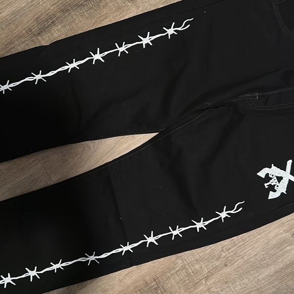 Warren Lotus Levi’s - Picture 6 of 8